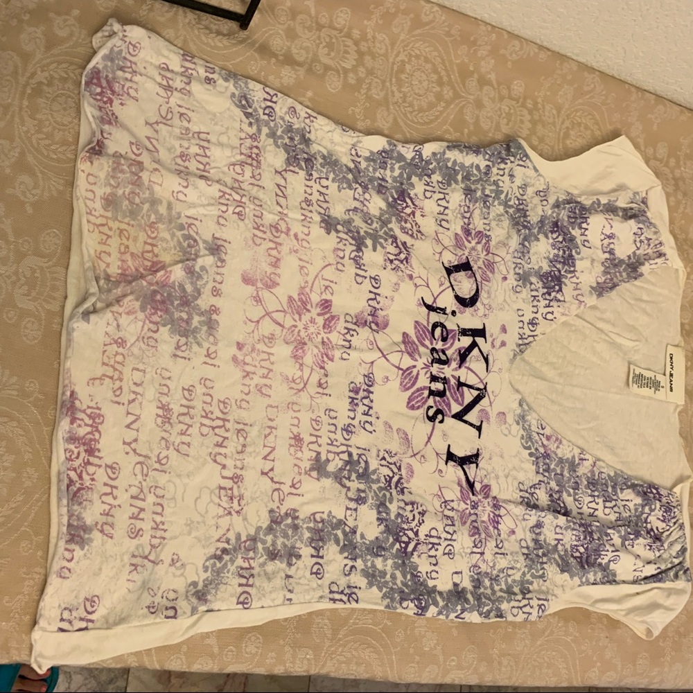 DKNY TOP V neck small
